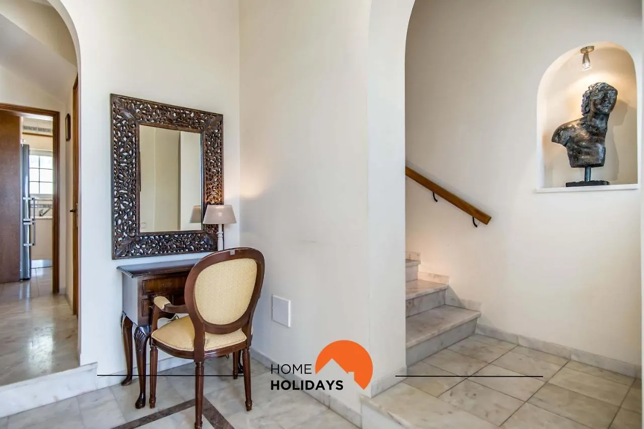 #128 Number 10 Villa By Home Holidays Albufeira