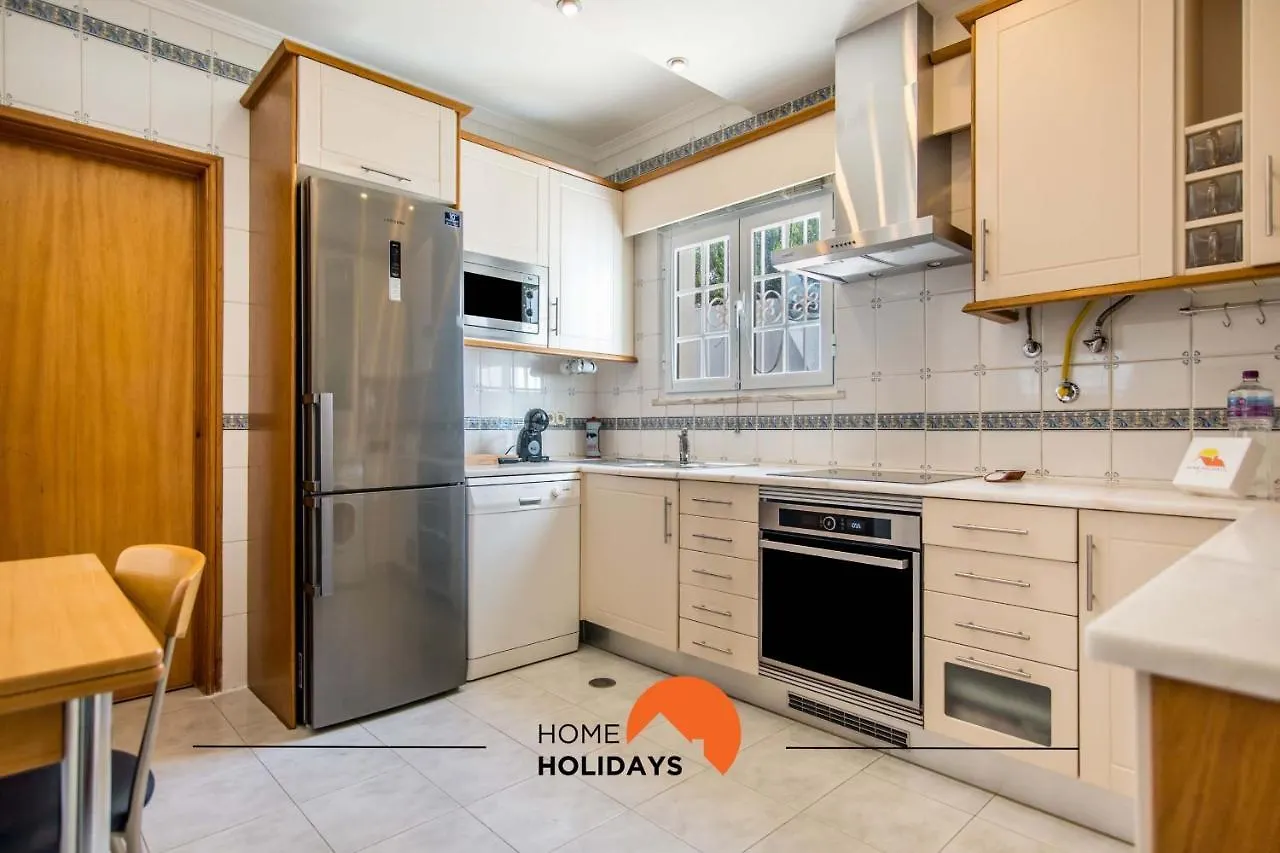 #128 Number 10 Villa By Home Holidays Albufeira